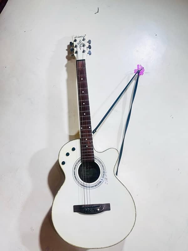 guitar in best condition 3