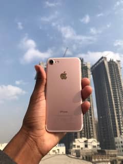 Apple iPhone 7 - 32GB - Great Condition for Sale"