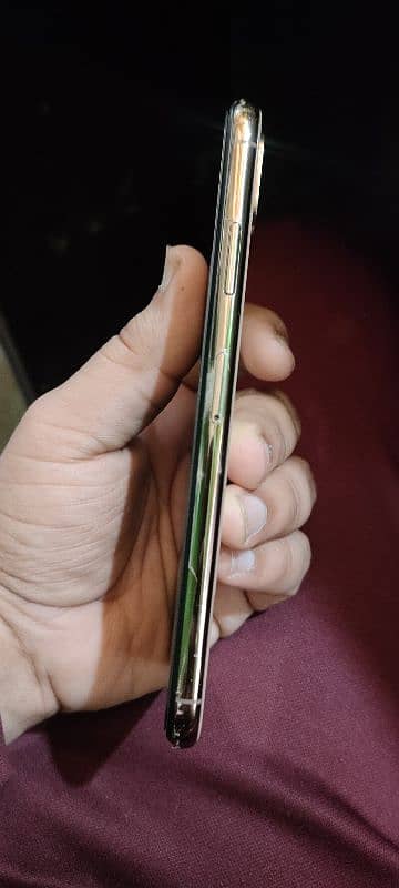 Iphone XS Max 10 by 10 condition Just bettery change Butt Original 3