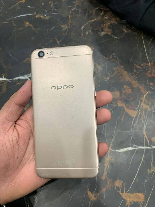 I'm selling oppo a57 condition 10dy10 4