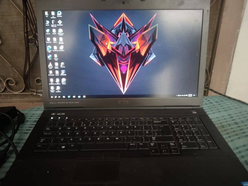 Dell precision m6700 Laptop 0