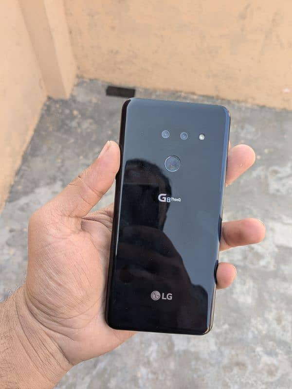 LG G8 Thinq 6/128 1