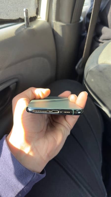 iPhone 11 Pro, 256GB, Non PTA, Midnight Green 7