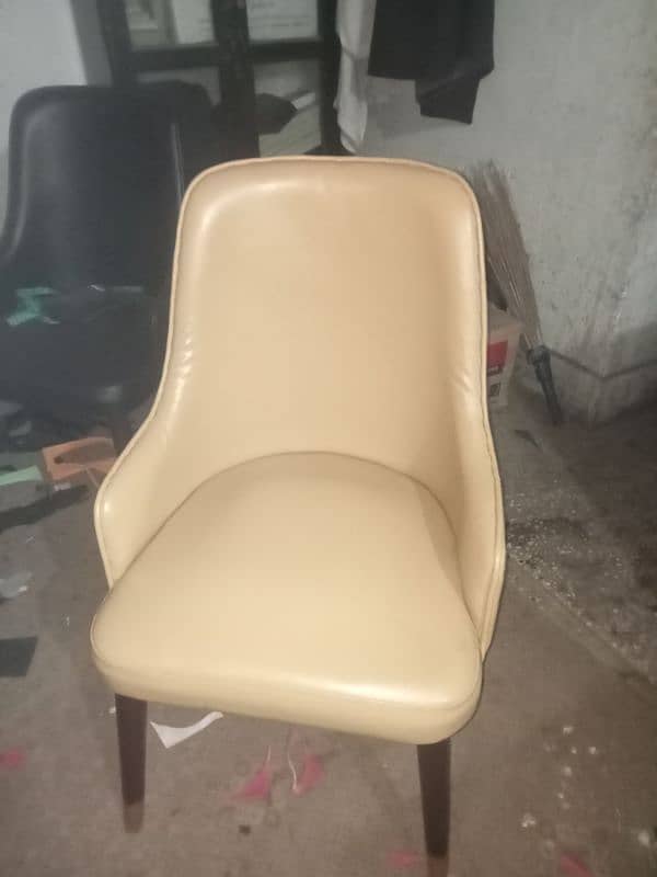 dining/chairs/dining chair 0