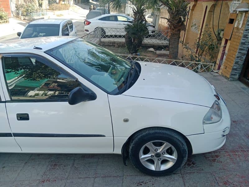 Suzuki Cultus 2014 13