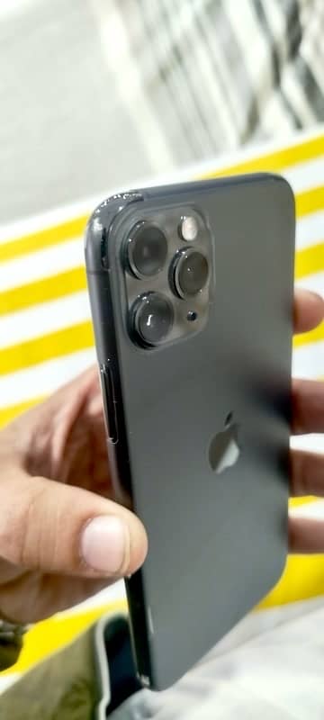 Iphone 11 pro PTA APPROVED 1