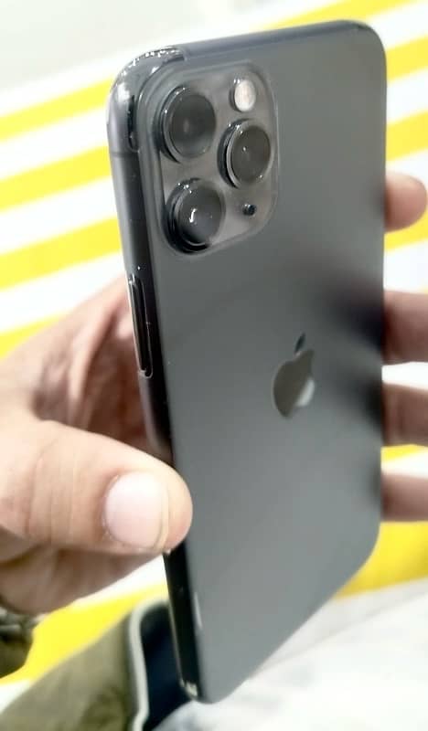 Iphone 11 pro PTA APPROVED 2