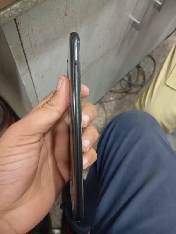 Samsung a50 condition 10/7 3