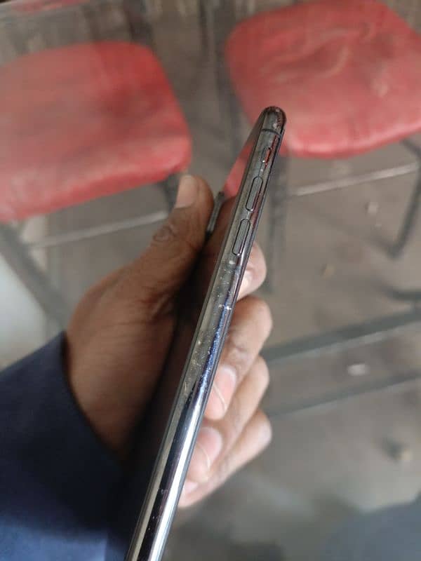 I Phone x For Sale 4 64 2