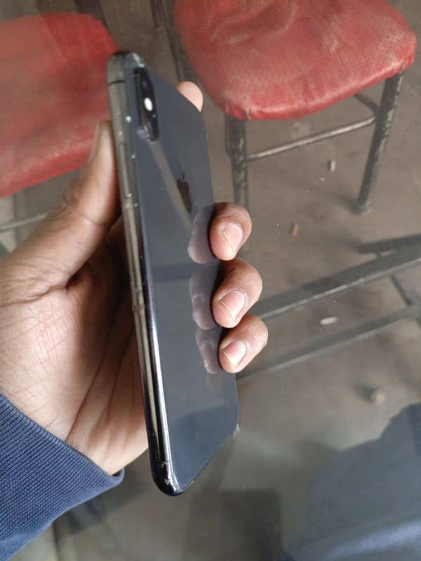 I Phone x For Sale 4 64 4