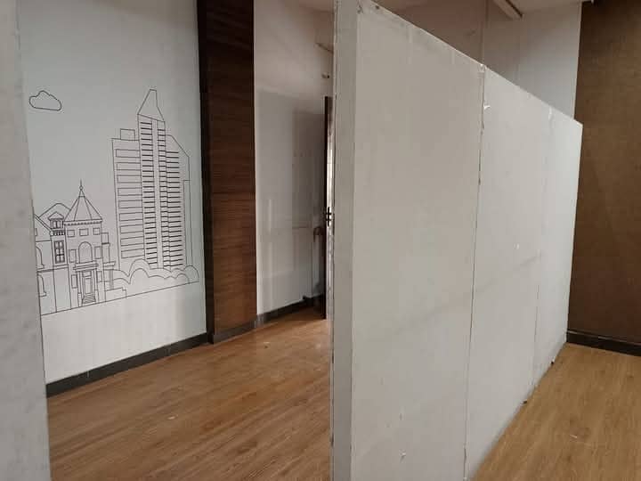 4 MARLA BRAND NEW OFFIXE WITH ELEVATOR INSTALLED FOR RENT IN DHA PHASE-5 12