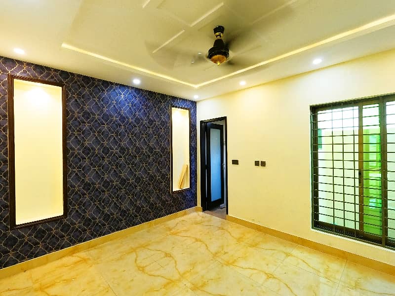 Prime Location 5 Marla House For sale In Lahore 9