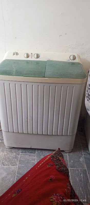 Haier washing machine and dryer twin tub 1