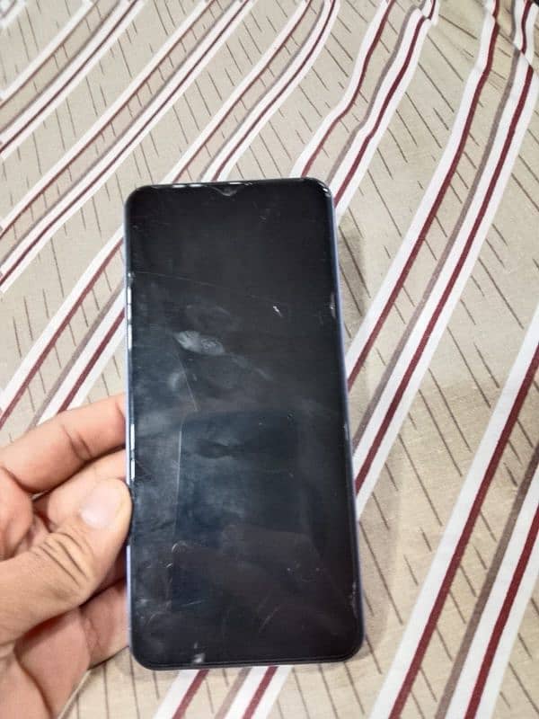 vivo y 17 mobile 6/128 2