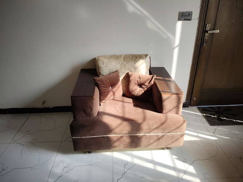 5 seater sofa set with center table 5