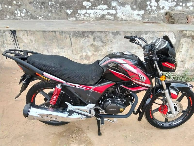 Honda CB 150f new condition 03068420481 11