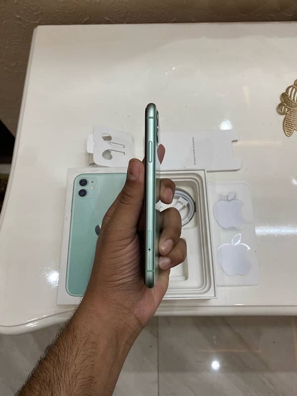 Iphone 11 128gb dual sim pta approved 10/10 condition 3