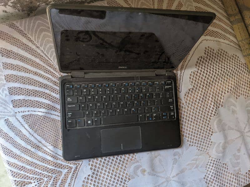 Dell Laptop 4