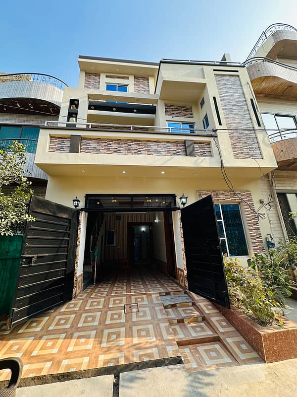 5 Marla House For sale Available In Sabzazar Scheme 0