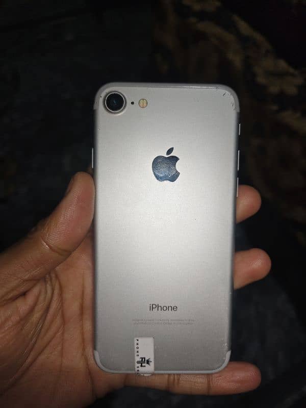 i phone 7 non pta 128 gb  read description 1