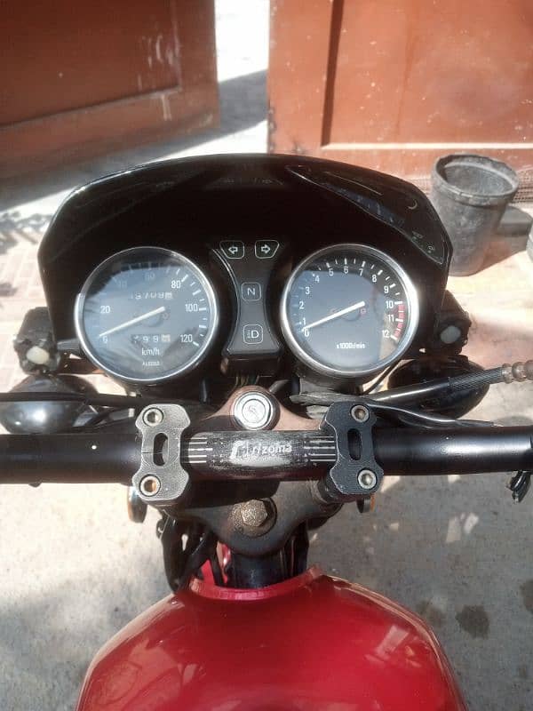 Suzuki Gs 150-SE special addition 4