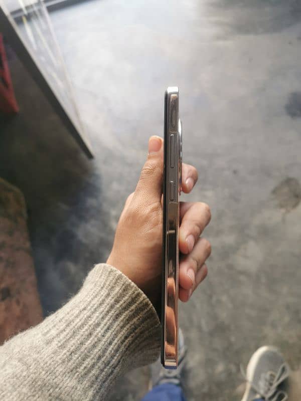 Oppo Reno 12 f 16Gb ram 256Gb Rom 4