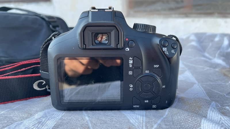 Canon 4000D DSLR camera and 2 month used is new 0