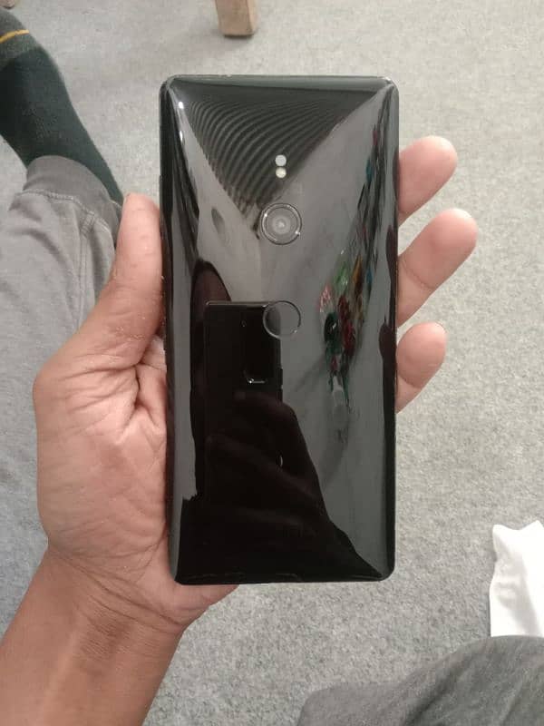 sony xz3 4 Gb ram 64 Gb rom 1