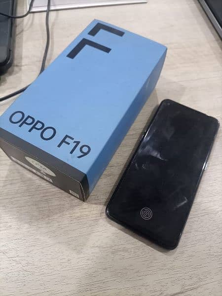 Oppo F19 0