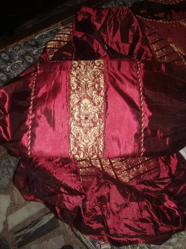 mukamal comforters set hai 14 pic wala no used 1