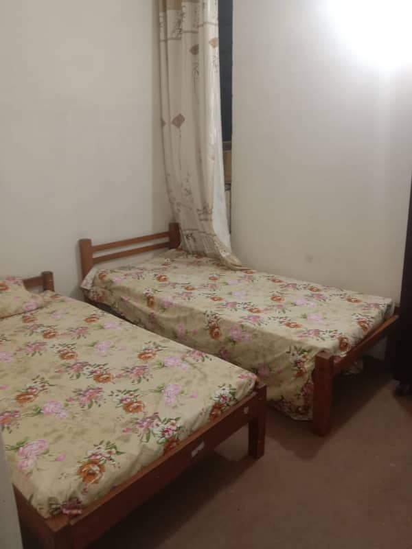 2 ROOMS FURNISHED INDEPENDENT FLAT FOR RENT IN MODEL TOWN LAHORE RENT 31000 1