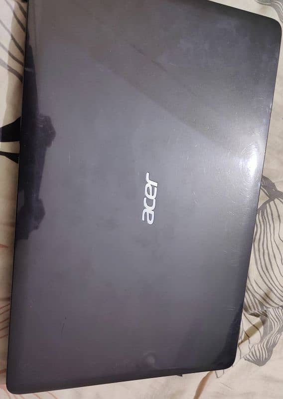 Acer ASPIRE E1 3