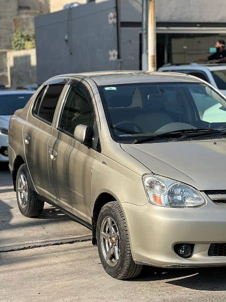 Toyota Platz 2005 1