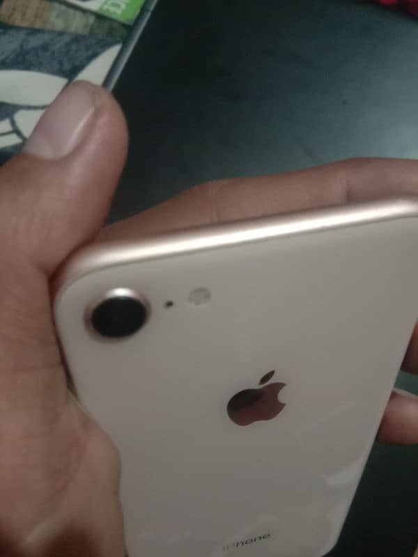 iphone 8 (EXCHANGE POSSIBLE) 4