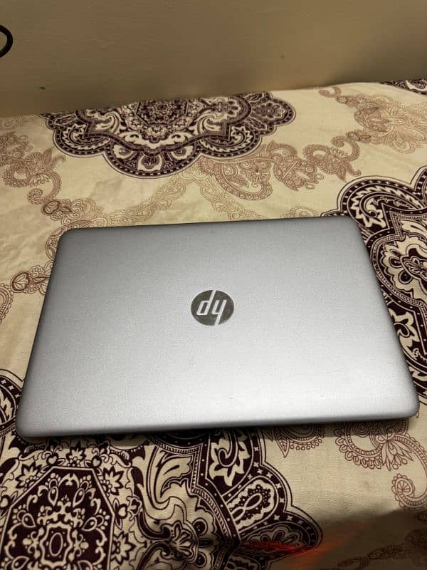 HP laptop core i5 6 Generation Touch Screen 4