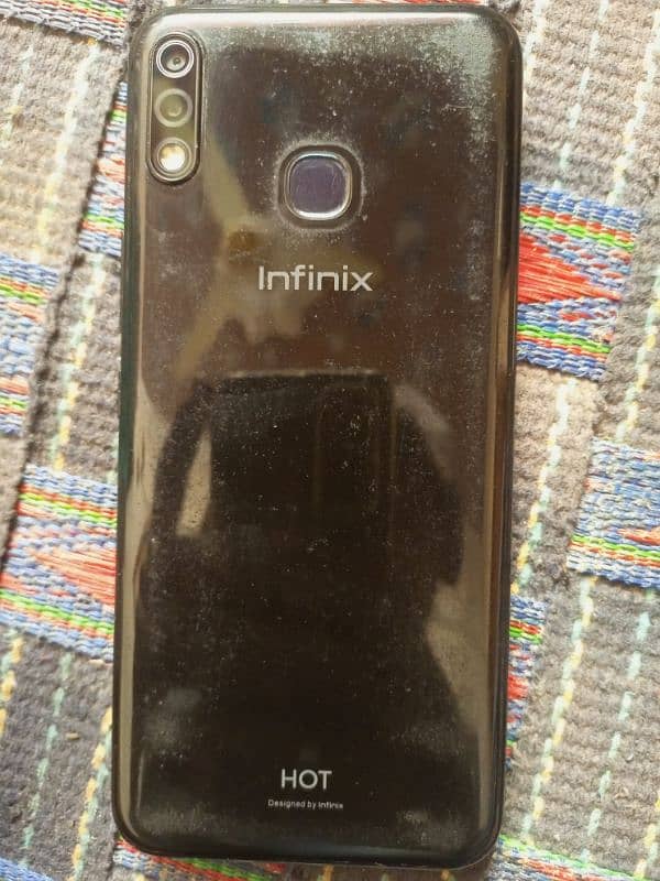 Infinix hot 8 Lite 2-32 1