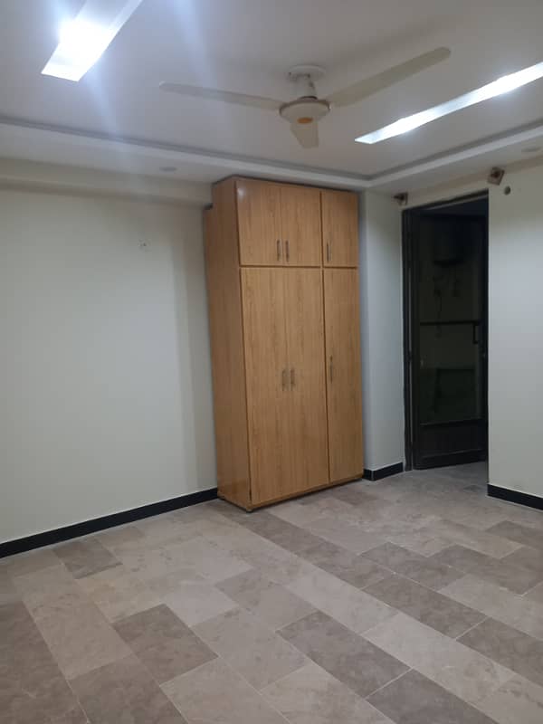 2 Bedroom Unfurnished Apartment Available For Rent in E/11/4 5