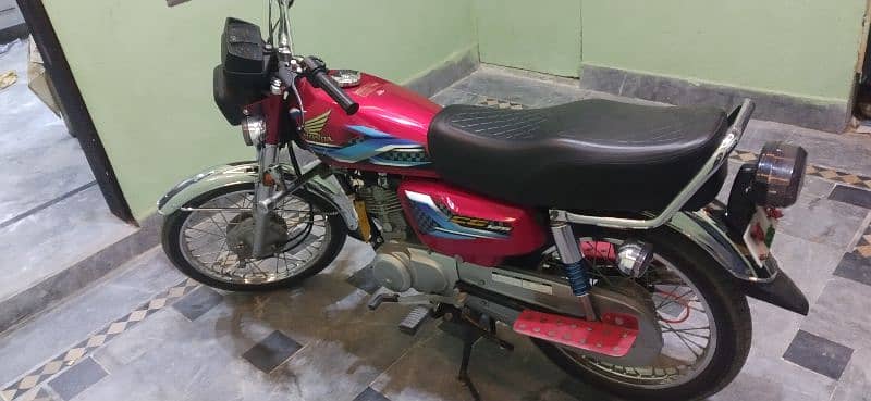 Honda CG 125 condition like zero meter 9