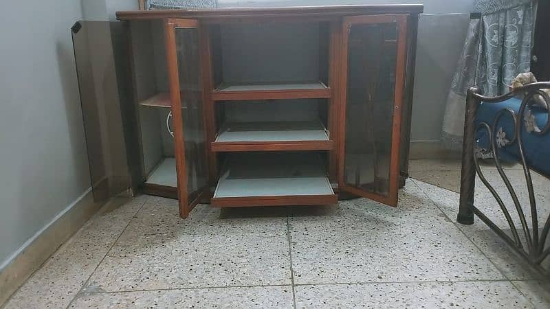 Used TV trolley 3