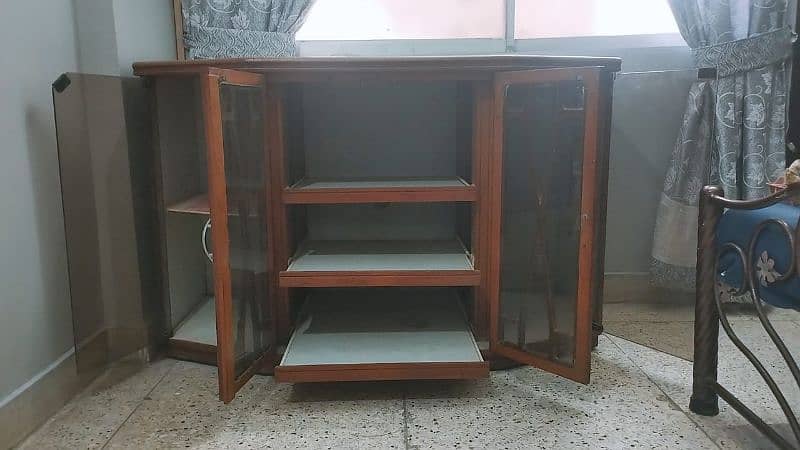 Used TV trolley 4