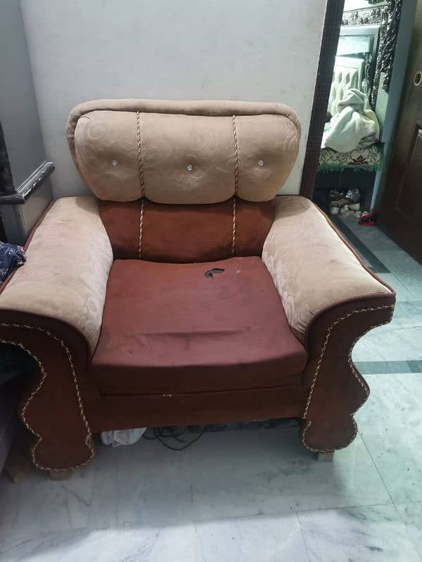 1.2. 3. pieces sofa set poshish all ok no damage 1