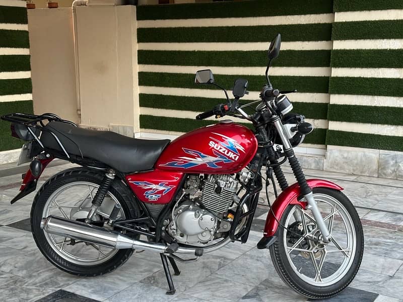 Suzuki GS 150-SE 2018 2