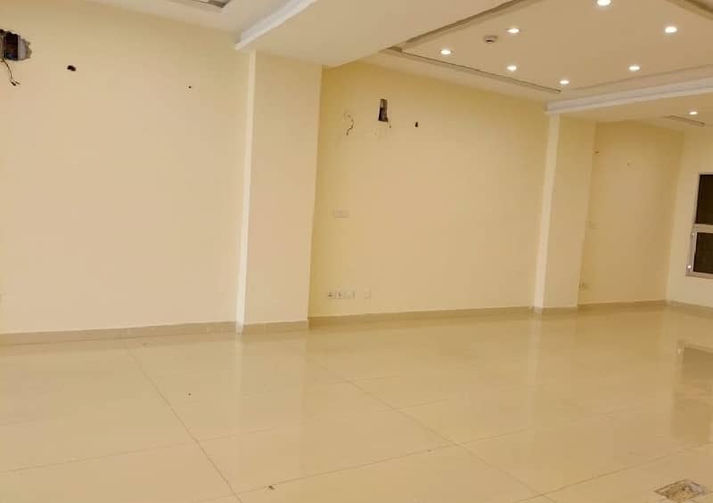 8 Marla 1st Floor Office With Elevator For Rent In DHA Phase 8,Block D, Lahore. 2