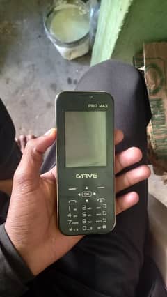 gfive pro maxx box or phone hai hai for call 03187604991