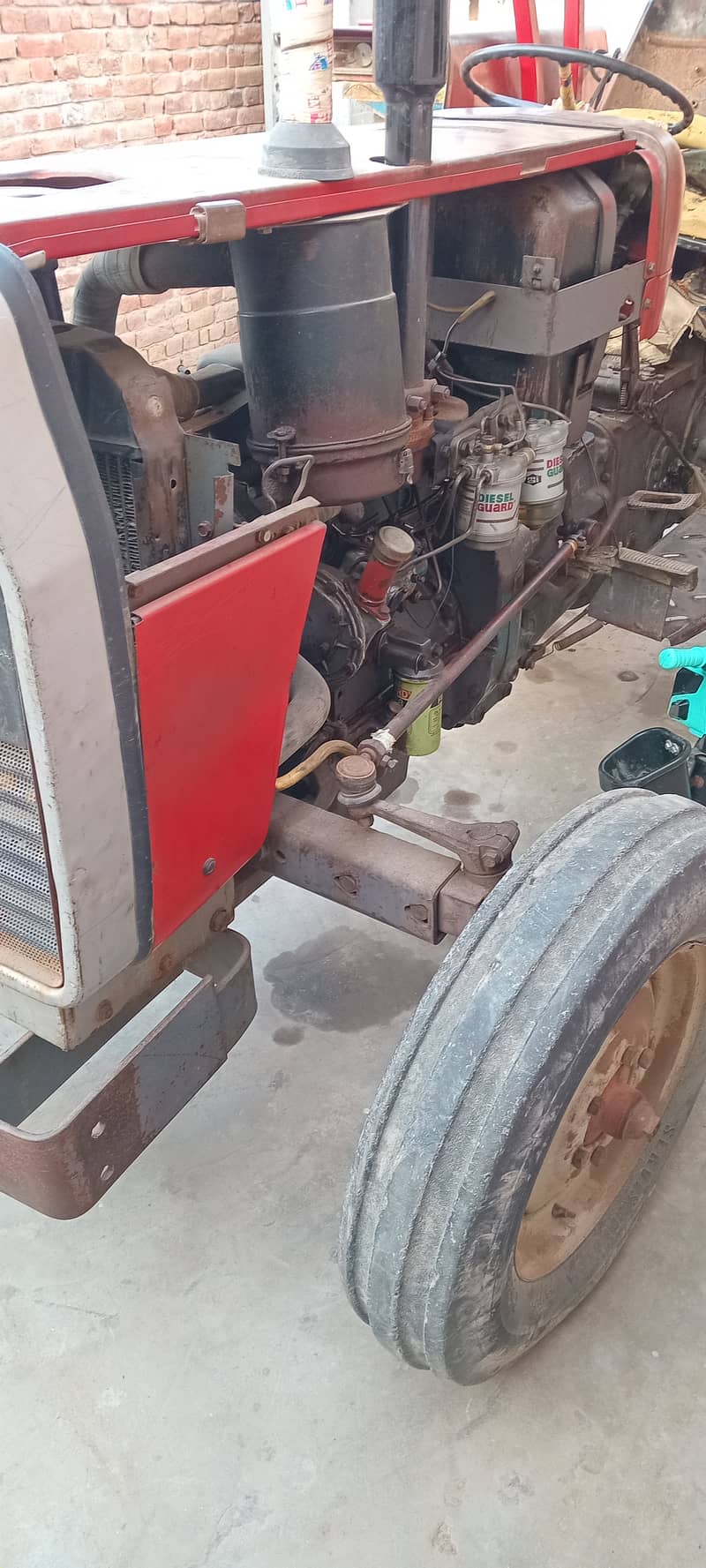 Massey ferguson 12