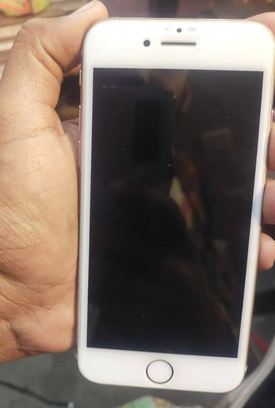 Iphone 8 10/10 condition 1