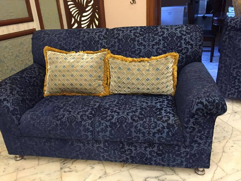 velvet  embosed royal blue 6 seater sofa set 0