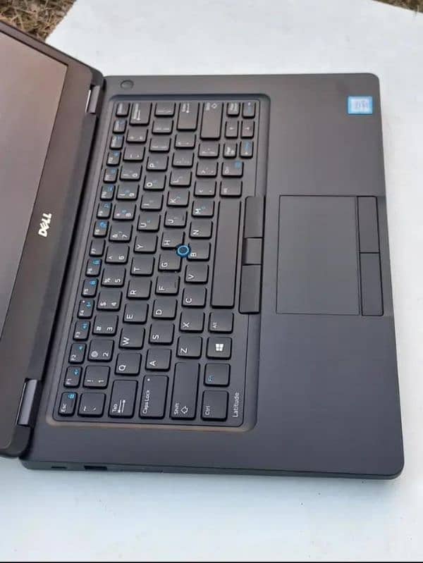 Urgent sale Intel Core i3 (7th Generation) 8 GB   256 GB SSD 5