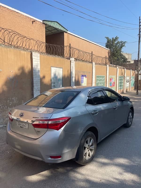 Toyota Corolla Altis 2015 4