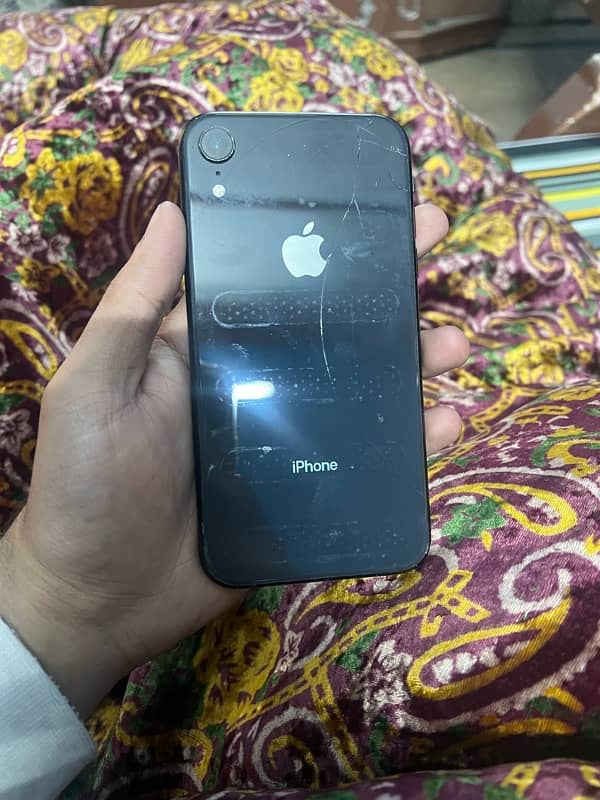 iPhone XR jv 64gb 1